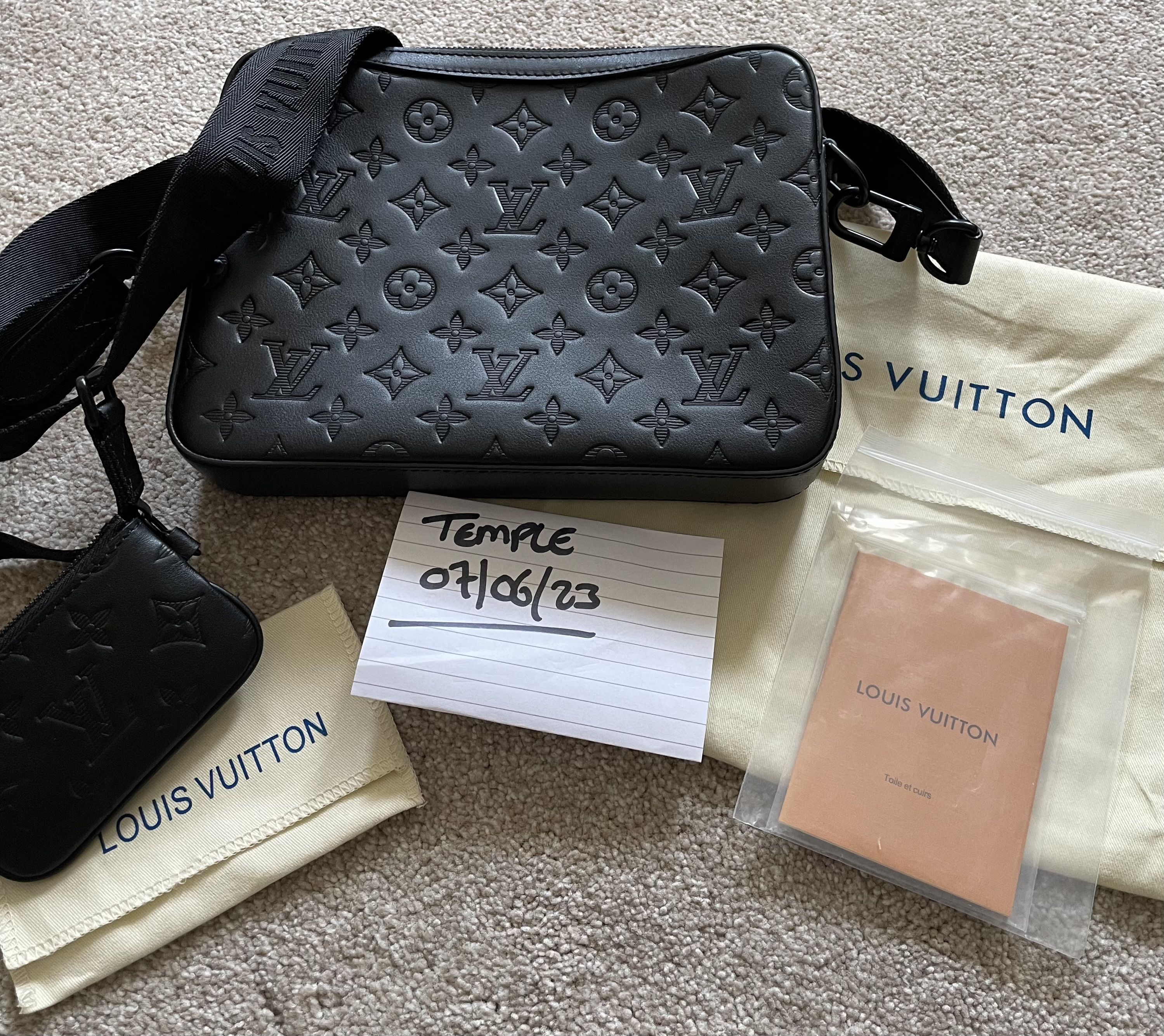 Louis Vuitton Duo Messenger Black in Leather with Black-tone - GB