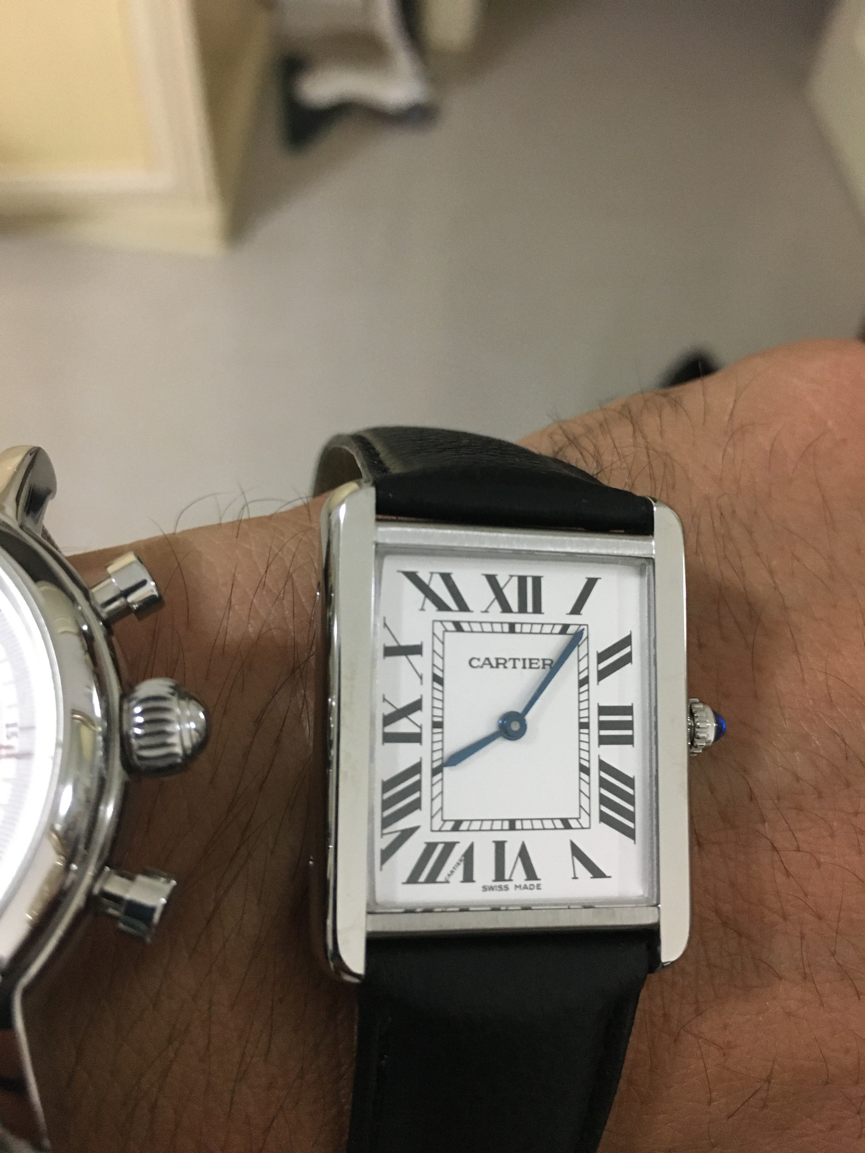 how to change cartier tank solo strap